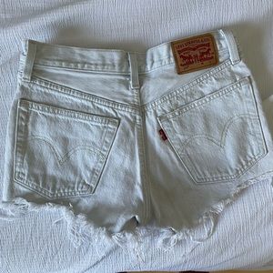 Levi’s shorts